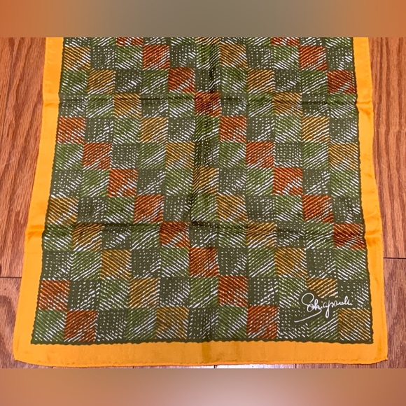 Vintage 1970s Glentex 42” x 14” 30% Silk 70% Rayon Artist Signed Scarf Wrap - Picture 14 of 15